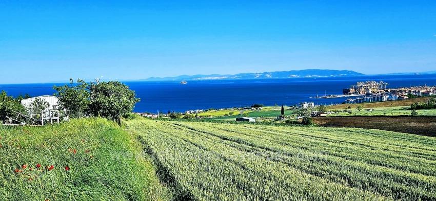 Grundstück Geeignet Für Genossenschafts- Und Bauprojekte Mit 50 Wohnungen Und Freiem Meer- Und Naturblick.