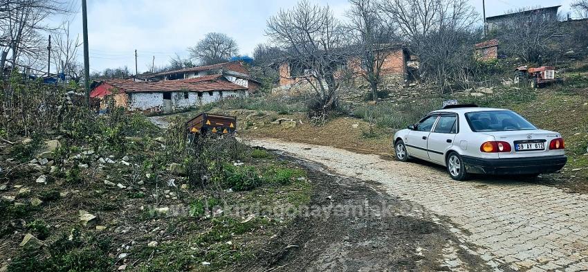 **Keine Anteile, Einzelgrundstück** Schnäppchengrundstück Für Liebhaber Von Dorfhäusern**