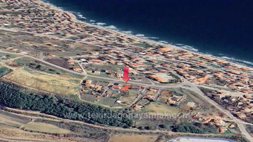 Grundstück An Der Hauptstraße In Tekirdağ Barbarosta, Geeignet Für Ein Einfamilienhausprojekt Mit Vorhandener Infrastruktur