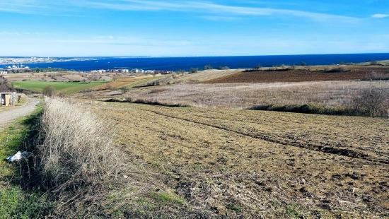 Preisgünstiges Grundstück Mit Freiem Blick Auf Meer, Natur Und Stadt, Bebauungsplan Für 20 % Zweigeschossige Bebauung.
