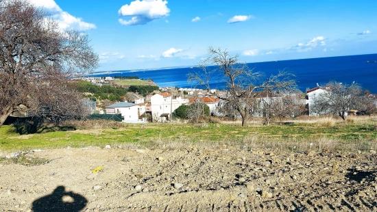 Eckgrundstück Geeignet Für 6 Luxusvillen Mit Uneingeschränktem Meer- Und Naturblick
