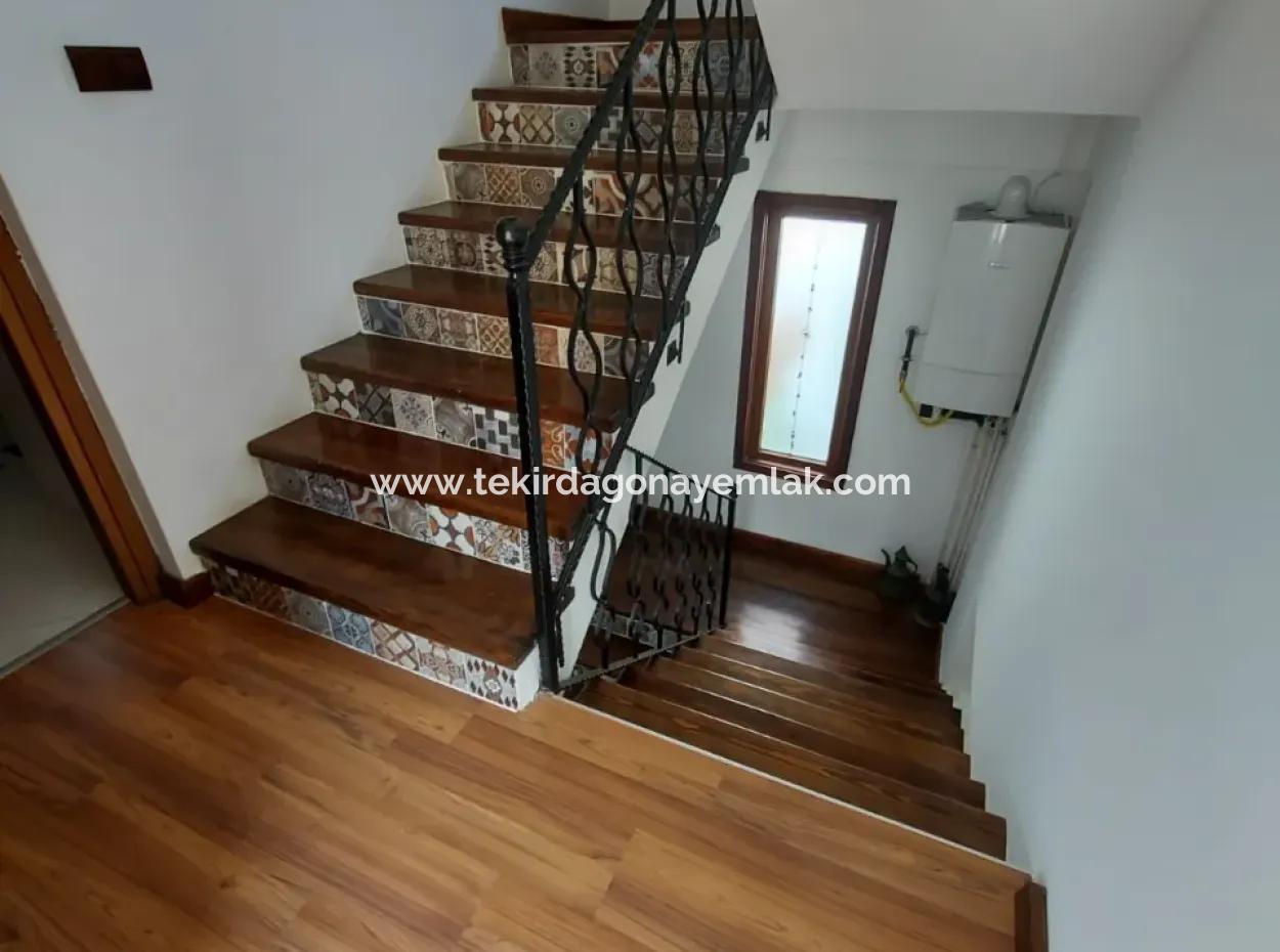 Luxuriöse Ultra-Villa Mit Tauschpool Und Tiefgarage