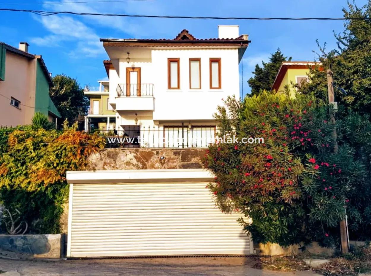 Luxuriöse Ultra-Villa Mit Tauschpool Und Tiefgarage