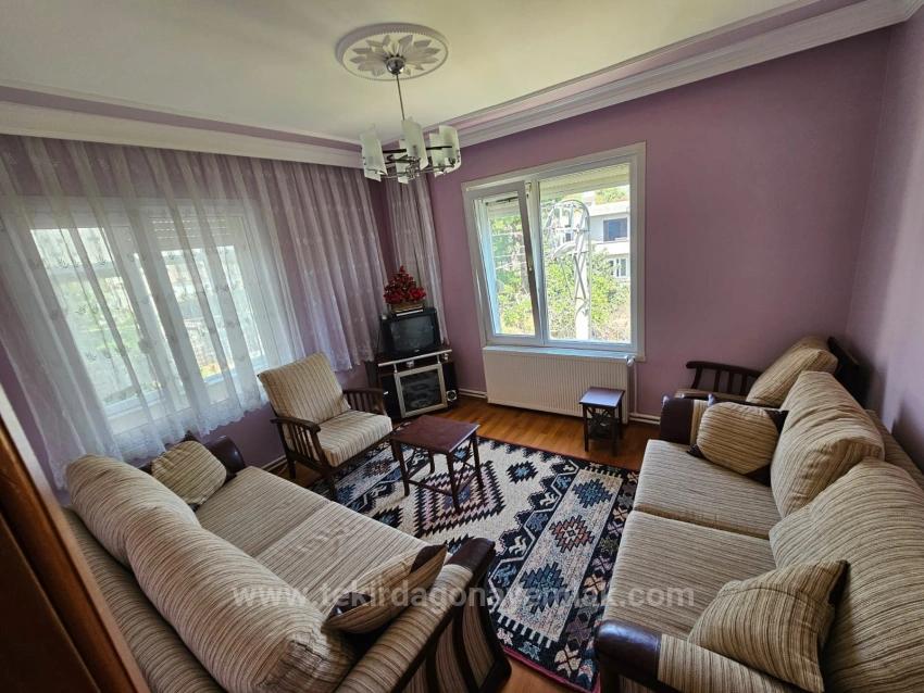 Complete Building For Sale: 6 Units Of 3+1 And 2 Units Of 210 M2 Workplaces