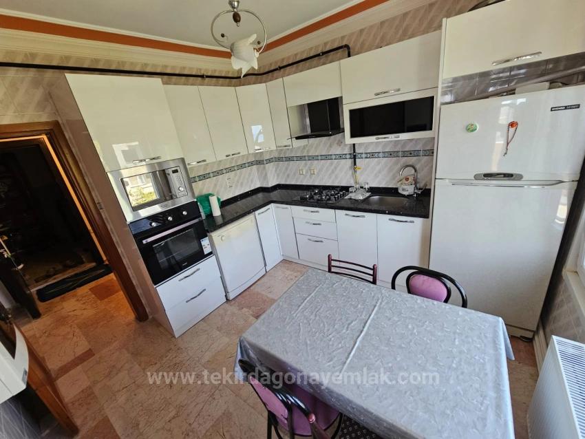 Complete Building For Sale: 6 Units Of 3+1 And 2 Units Of 210 M2 Workplaces