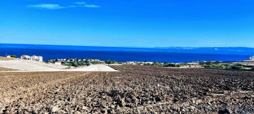 **Plot Of Land With Full Sea View And 30% Building Permit For Three Floors In Topağaç Neighborhood, Tekirdağ**