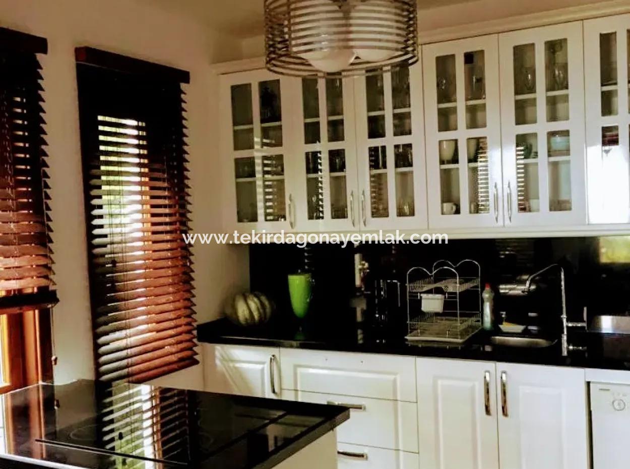 Luxury Ultra Villa With Barter Cash Pool And Indoor Car Park