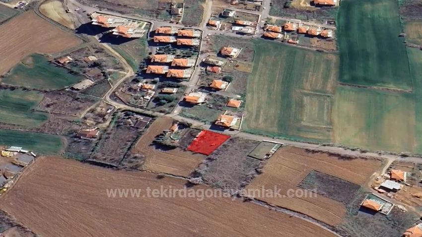 Угловой Участок С Купоном, Подходящий Для Строительства 9 Роскошных Квартир 2+1 В Районе Текирдаг-Тоагач