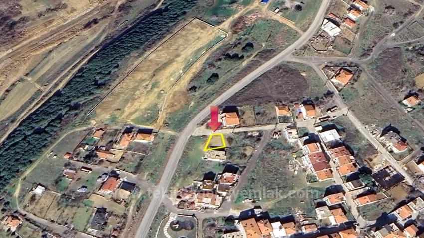 Гарантия Высокого Дохода. Угловой Участок По Выгодной Цене, Подходящий Для Проектов С 8 Квартирами 1+1.