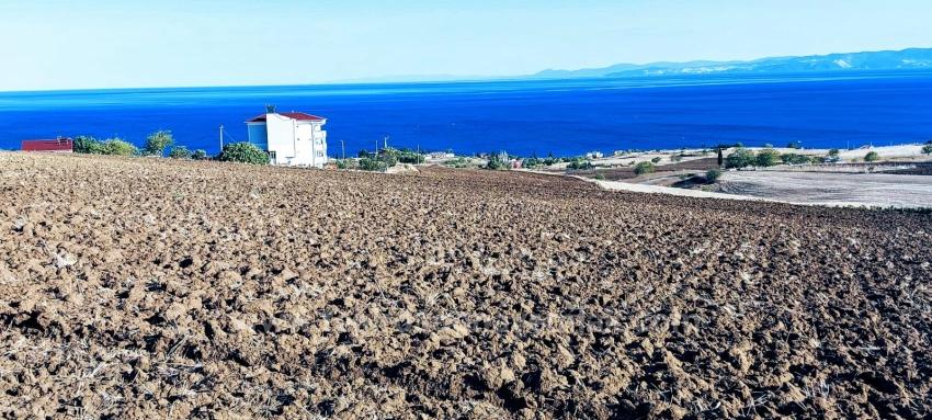 **Земельный Участок С Полным Видом На Море И Разрешением На Строительство (30%) Трехэтажного Здания В Районе Топагач, Текирдаг.**