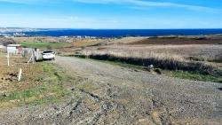 Выгодный Земельный Участок С Прекрасным Видом На Море, Природу И Город, Зонированный Под Застройку 20% Площади Двухэтажными Зданиями.