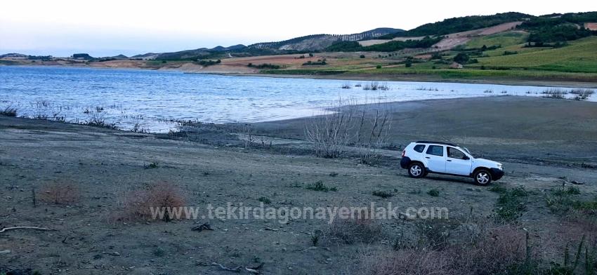 İhtiyaçtan Acil Satılık Baraj Cepheli Müstakil Tapulu Fırsat Tarla