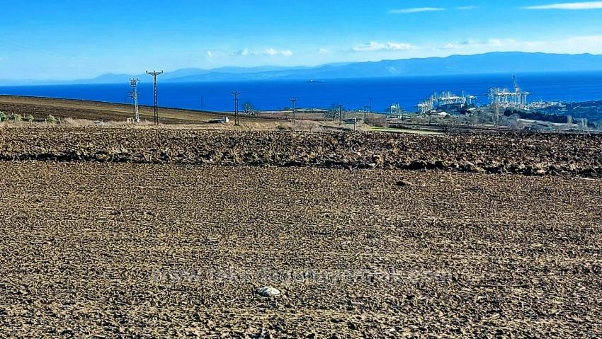 Fabrikalar Bölgesinde Kısa Vadede Yüksek Pirim Yapıcak Bölgede Fırsat Arazi