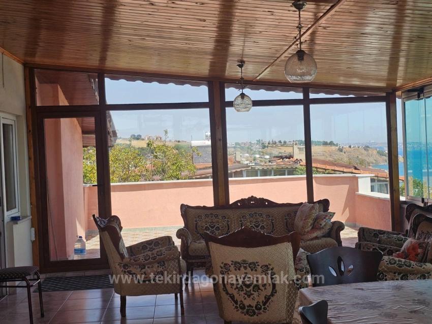 Komple Satılık Bina 6Adet 3+1 2 Adet 210 M2 İş Yeri