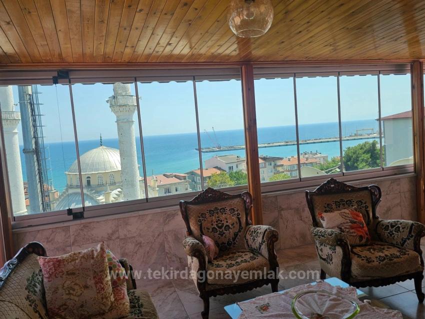 Komple Satılık Bina 6Adet 3+1 2 Adet 210 M2 İş Yeri