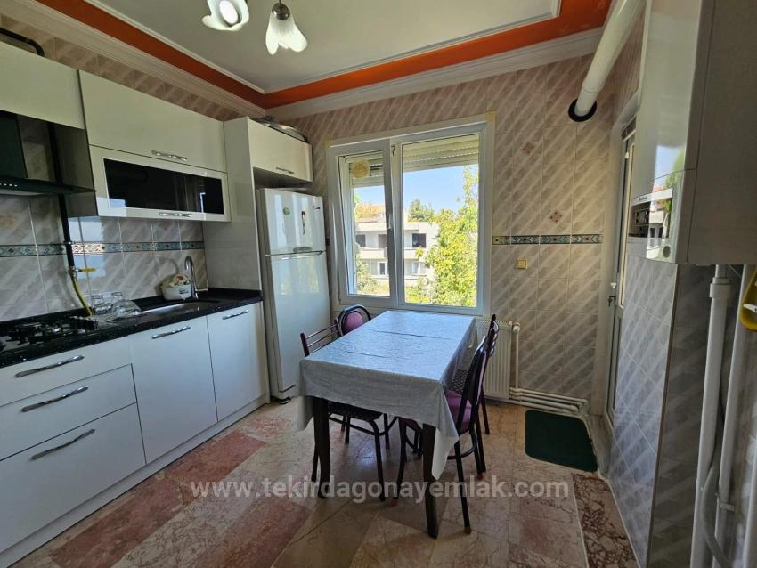 Komple Satılık Bina 6Adet 3+1 2 Adet 210 M2 İş Yeri