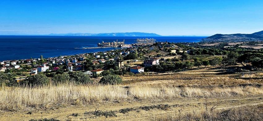 Harika Deniz Ve Doğa Manzarlı Alt Yapısı Hazır 530 M2 Köşe Arsa