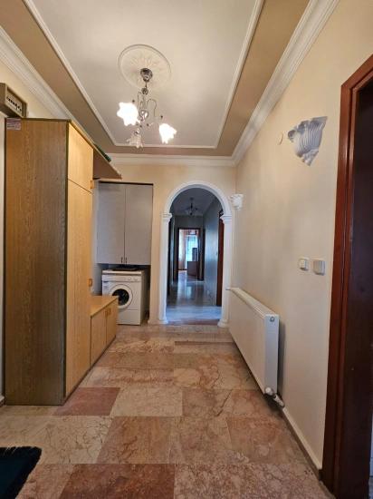 Komple Satılık Bina 6adet 3+1 2 Adet 210 M2 İş Yeri