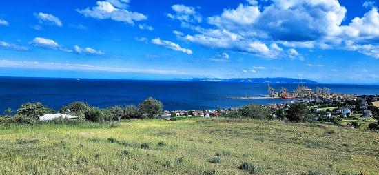 Acil Satılık Full Deniz Manzara Kooparetif Ve Site Yapımına Uygun 3.308 M2 Arsa
