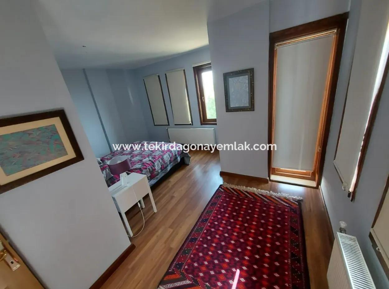 Takas+Nakit Havuzlu Kapalı Otaparklı Lüxs Ultra Villa